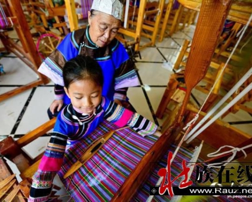 开学第一课：学习壮族文化 传承非遗技艺